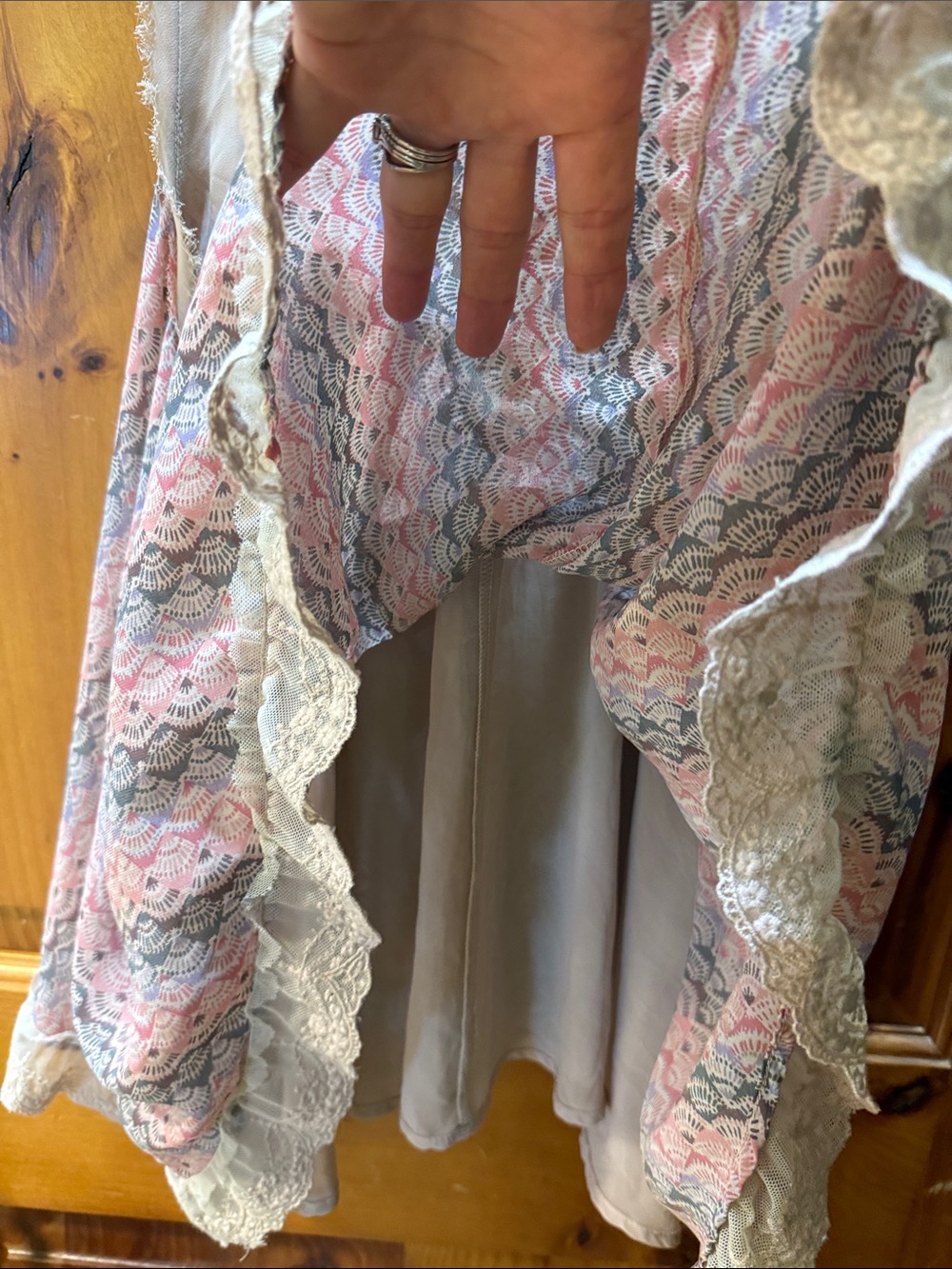 Free People Pink & Cream Lace-Trim V-Back Camisole tank, tie back, Sz Medium - Picture 6 of 10